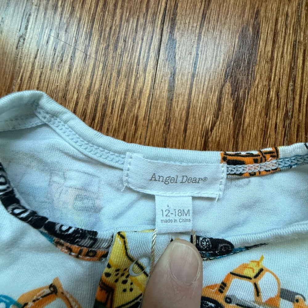 NWOT Angel Dear Bamboo Construction Trucks Shirt 12-18 Months - Picture 5 of 6